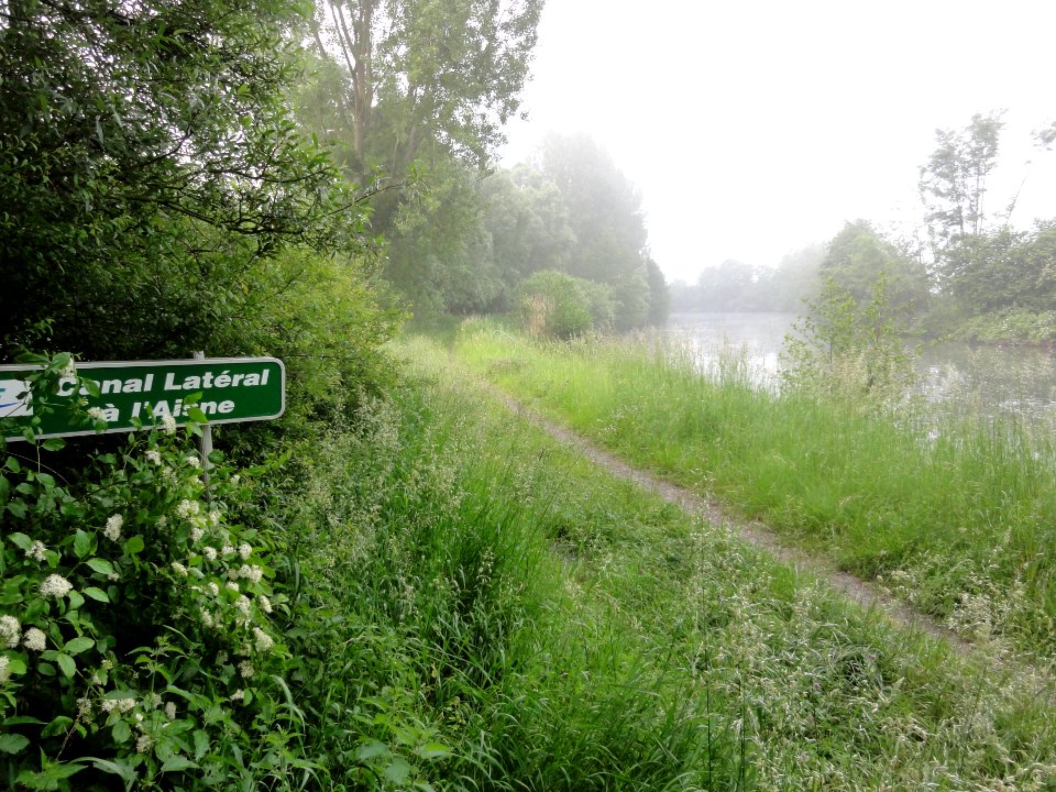 Vieux-lès-Asfeld (Ardennes) Canal latéral à l'Aisne