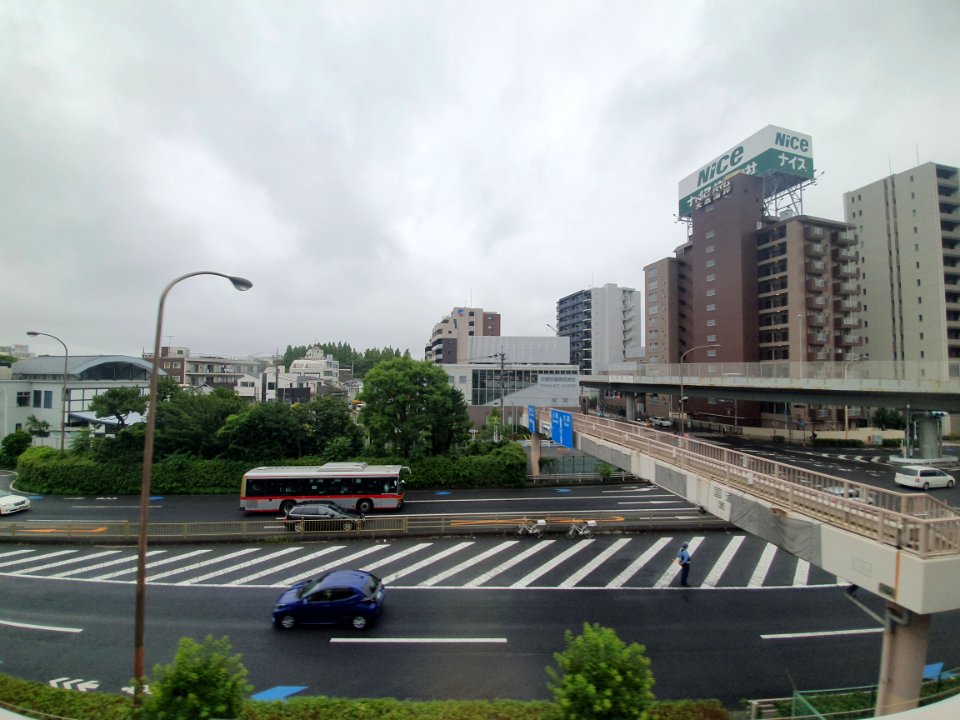 View from Keikyu train near Omorikaigan 2