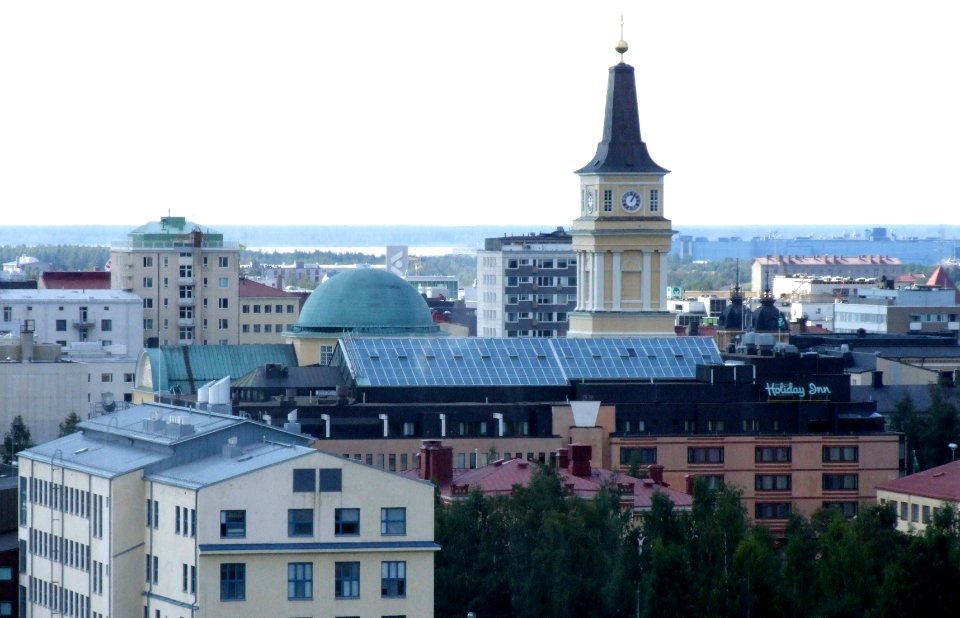 View from Myllytulli water tower Oulu 20060813 01