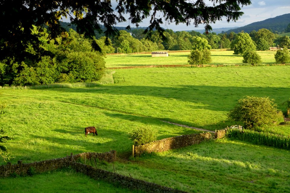 View from the Cavendish Hotel - Baslow, Derbyshire, England - DSC02417