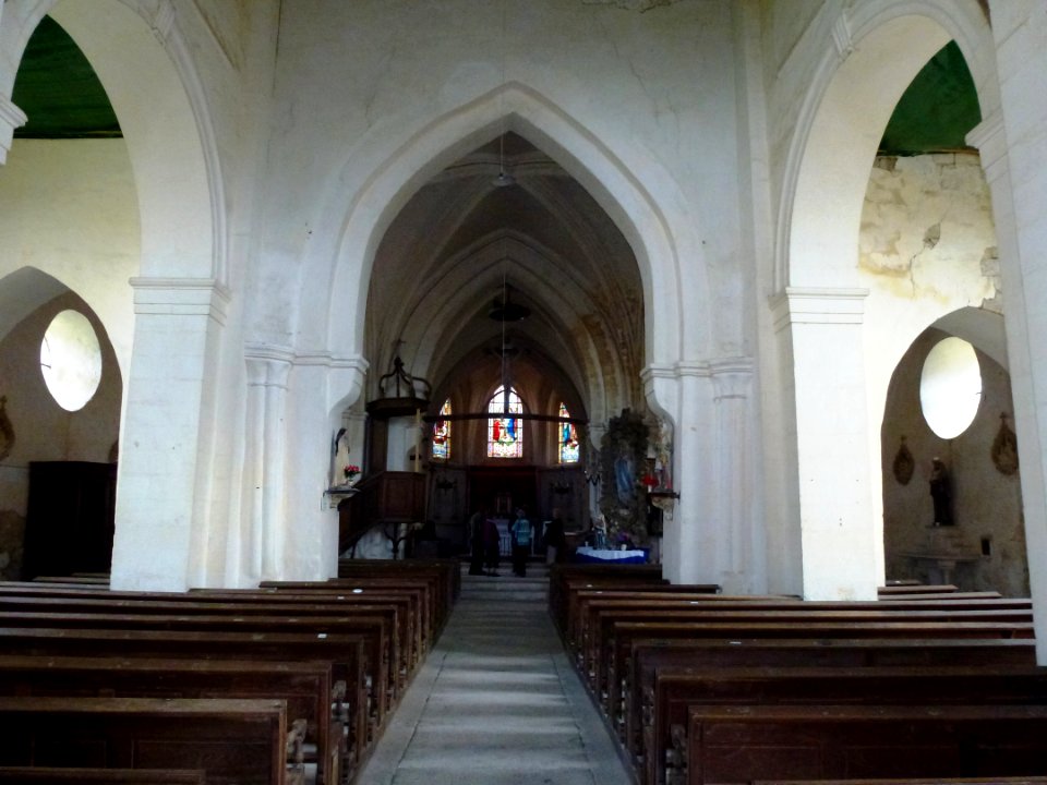 Viel-Saint-Rémy (Ardennes) église Saint-Remi, intérieur (1)