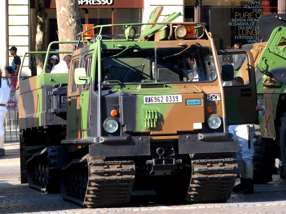 VHM-1, (Véhicule haute mobilité), French army licence registration '6932 0993' photo-2