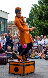 Via Thea 2016 - Vliegensvlug - Orangene Frau - Tukkersconnexion (3)