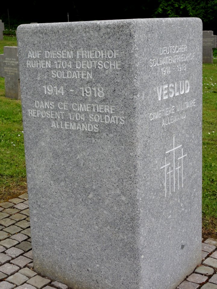 Veslud (Aisne) Cimetière militaire allemand - Deutscher Soldatenfriedhof Veslud 12