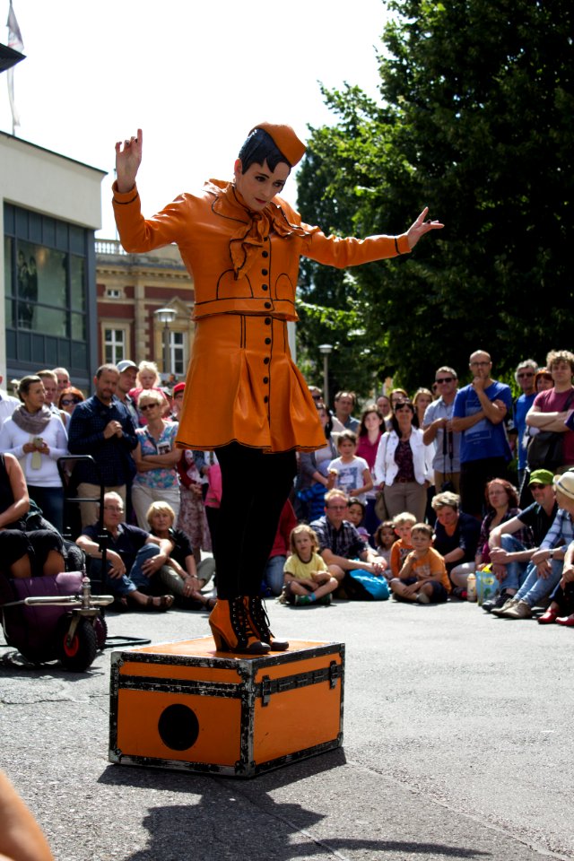 Via Thea 2016 - Vliegensvlug - Orangene Frau - Tukkersconnexion (10)