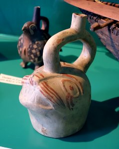 Vessel in beast form, Moche, Peru, c. 500 AD, ceramic - Naturhistorisches Museum Nürnberg - Nuremberg, Germany - DSC04110