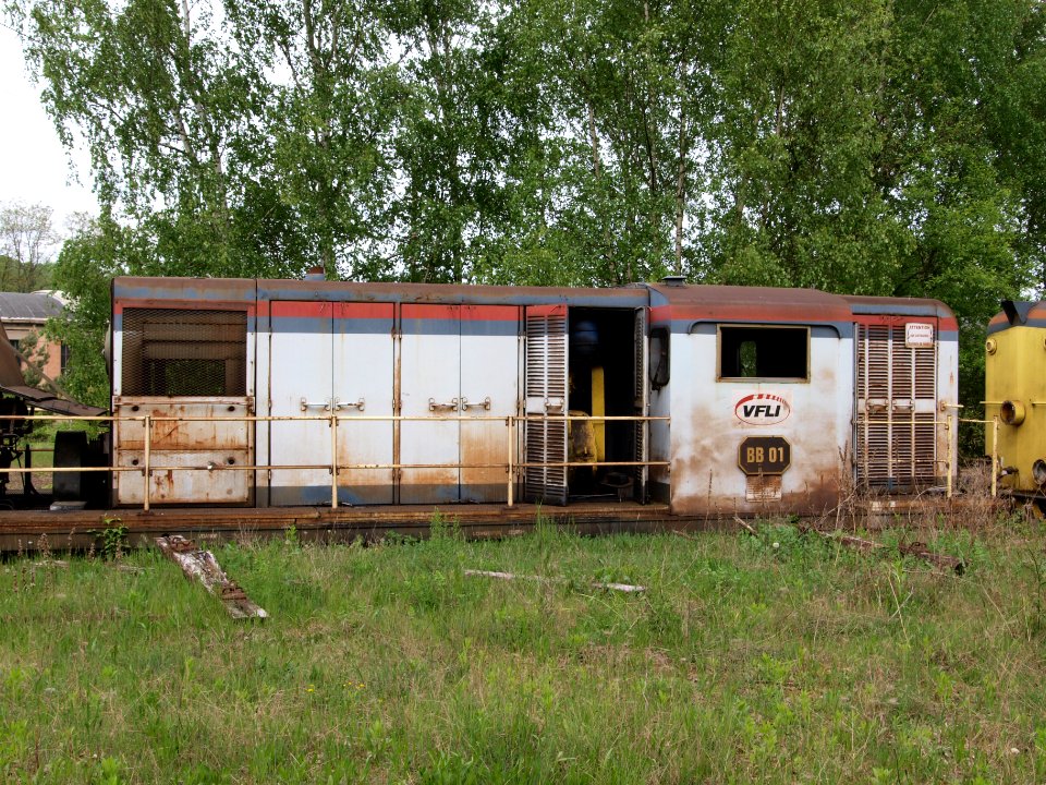 VFLI Cargo BB01 diesel locomotive at Petite-Rosselle p2