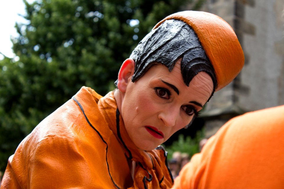 Via Thea 2016 - Vliegensvlug - Orangene Frau - Tukkersconnexion