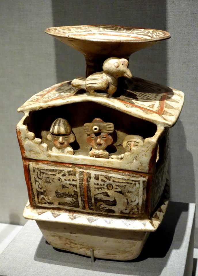 Vessel in the form of a palace with a wall frieze, Peru, North Coast, Recuay, 2nd century BC to 5th century AD, earthenware with negative-resist design - De Young Museum - DSC00345