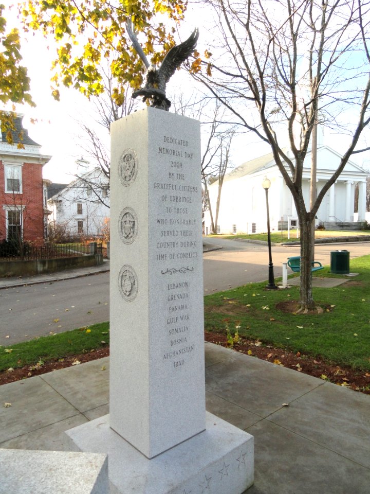 Veterans Memorial 2009 - Uxbridge, Massachusetts - DSC02833