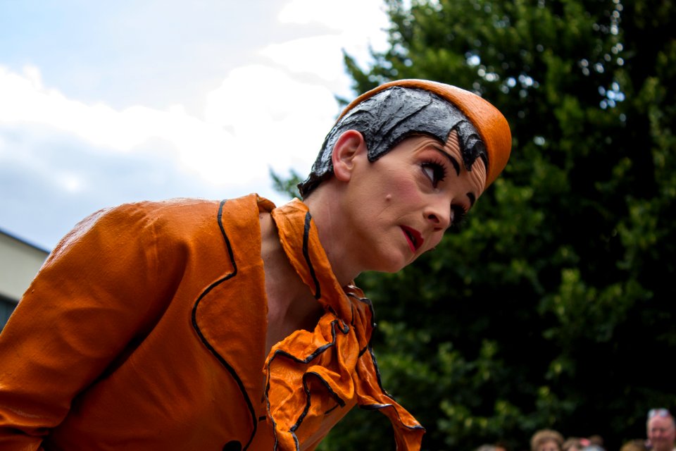 Via Thea 2016 - Vliegensvlug - Orangene Frau - Tukkersconnexion (2)