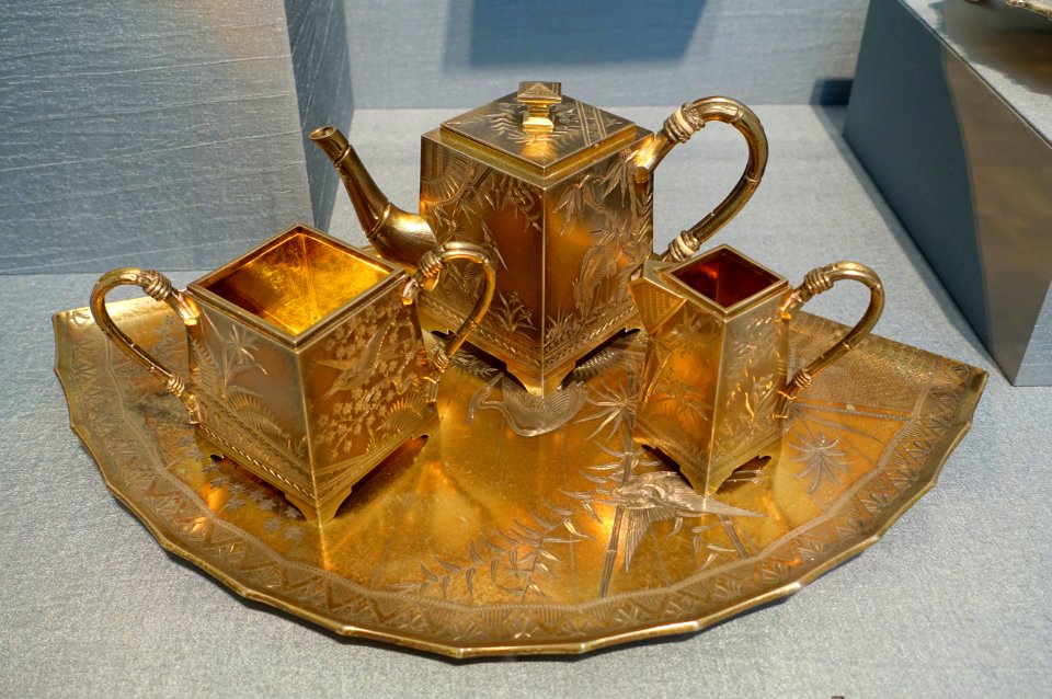 Victorian tea service, Edward Charles Brown, London, 1879, silver, gilt - Portland Art Museum - Portland, Oregon - DSC08814