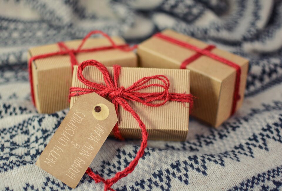 Holidays present red
