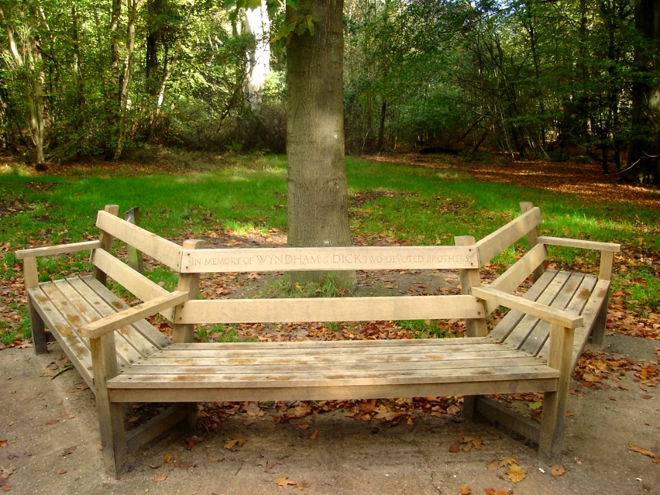 Victory V Memorial Bench Felbrigg Hall