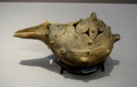 Vessel, Tohoku District, Japan, Late Jomon period, 2000-1000 BC, ceramic - Tokyo National Museum - Tokyo, Japan - DSC09153