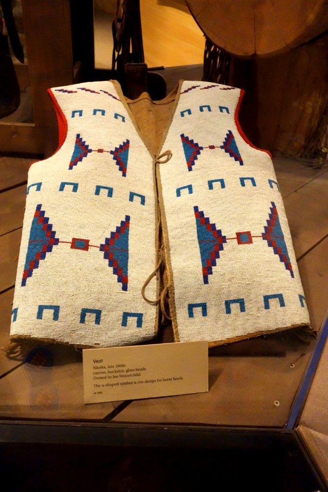 Vest, Siksika, late 1800s, canvas, buckskin, glass beads - Glenbow Museum - DSC01058