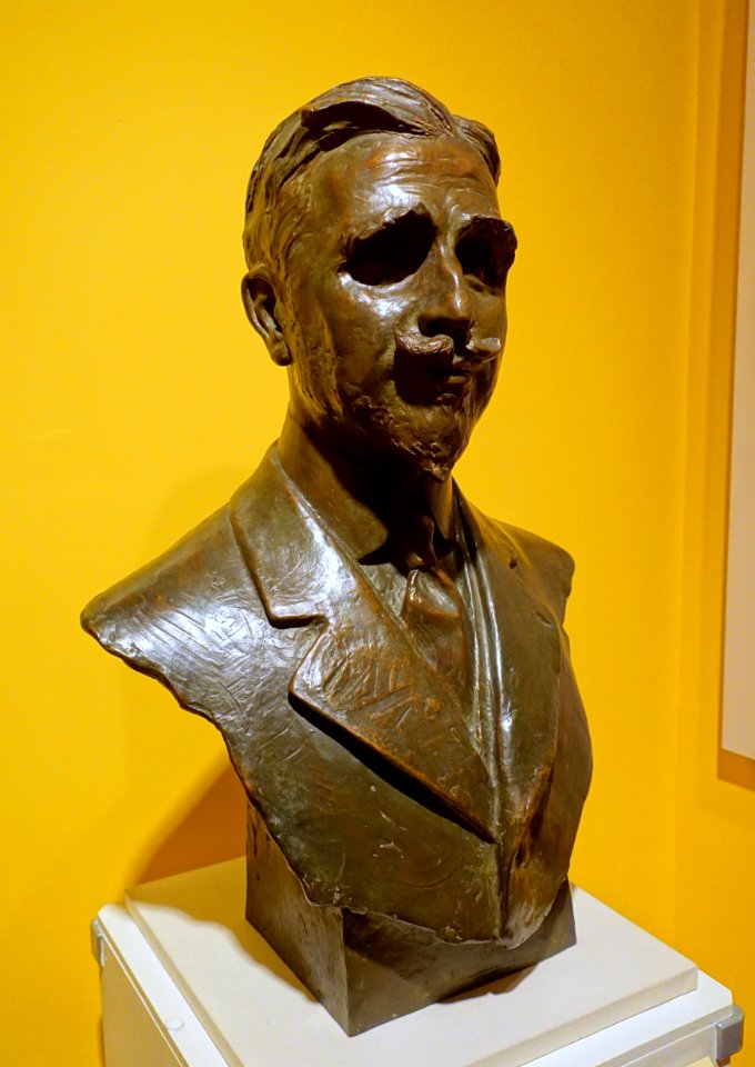 Victor Morin (1865-1960) by Alfred Laliberte, 1923, bronze - Château Ramezay - Montreal, Canada - DSC07614