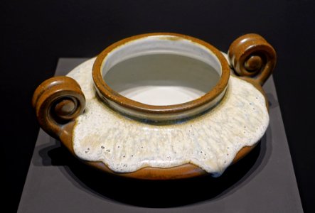 Vessel by Jakob Julius Scharvogel, 1901-1911, earthenware, glaze - Museum Künstlerkolonie Darmstadt - Mathildenhöhe - Darmstadt, Germany - DSC06199