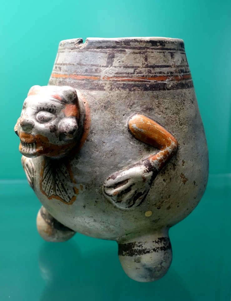 Vessel with shaman figure with bloody mouth, Nicoya, Costa Rica, 800-1350 AD, ceramic - Naturhistorisches Museum Nürnberg - Nuremberg, Germany - DSC04106