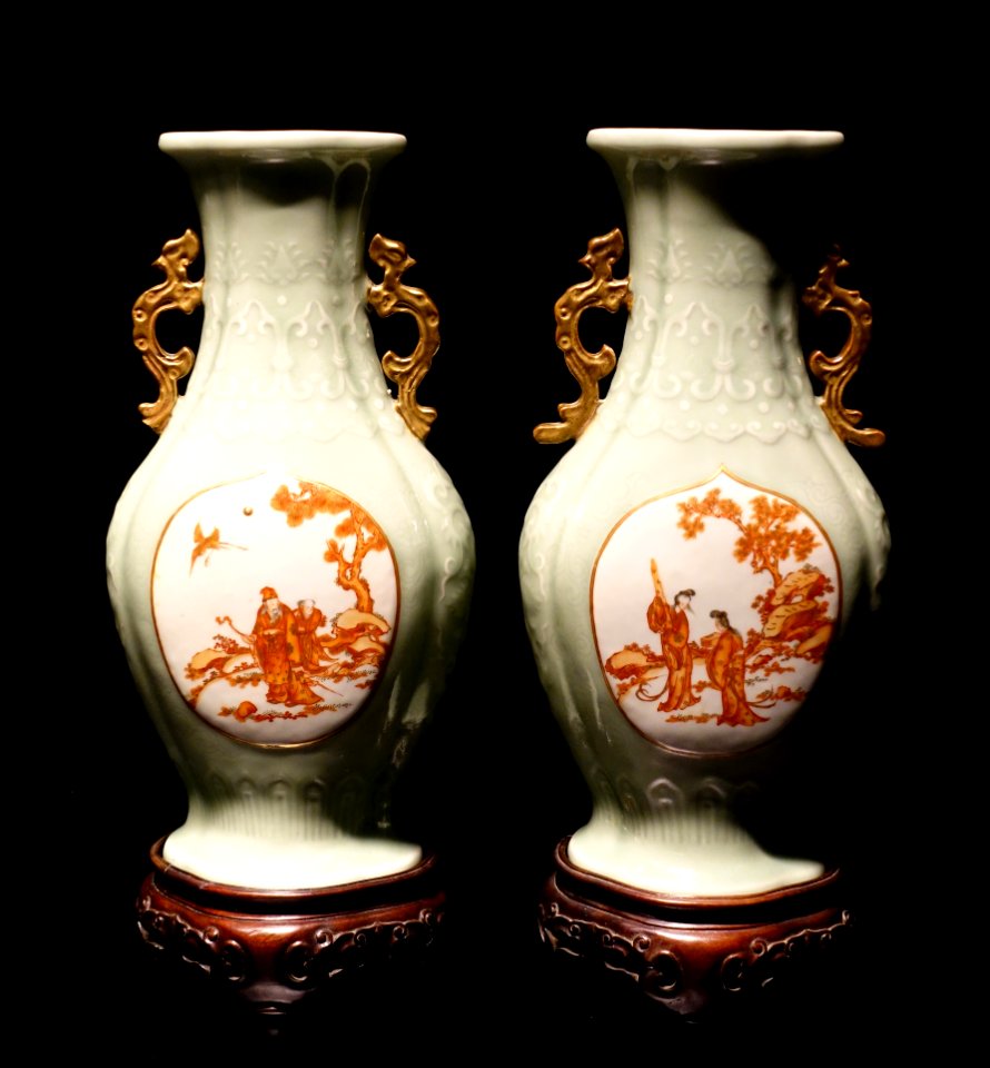 Vessels, China, Qing dynasty, Qianlong period, 1736-1795, agate green porcelain - Museu do Oriente - Lisbon, Portugal - DSC06953