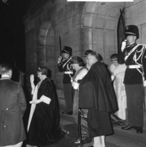 Vertrek van de Dam naar Concertgebouw, Bestanddeelnr 913-8326