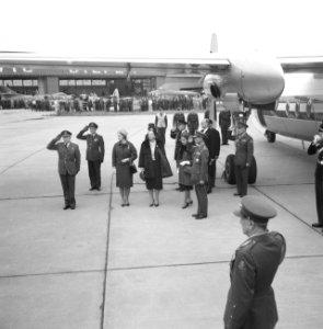 Vertrek van het Thailands vorstenpaar van Ypenburg, Bestanddeelnr 911-7218