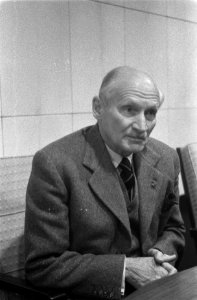 Vertrek veldmaarschalk Montgomery van Schiphol veldmaarschalk Montgomery tijdens, Bestanddeelnr 911-7559