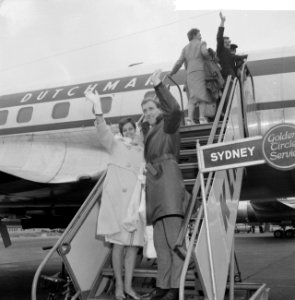 Vertrek van doelman van Blauw-Wit B van Heeswijk naar Australie, het echtpaar V, Bestanddeelnr 911-2852