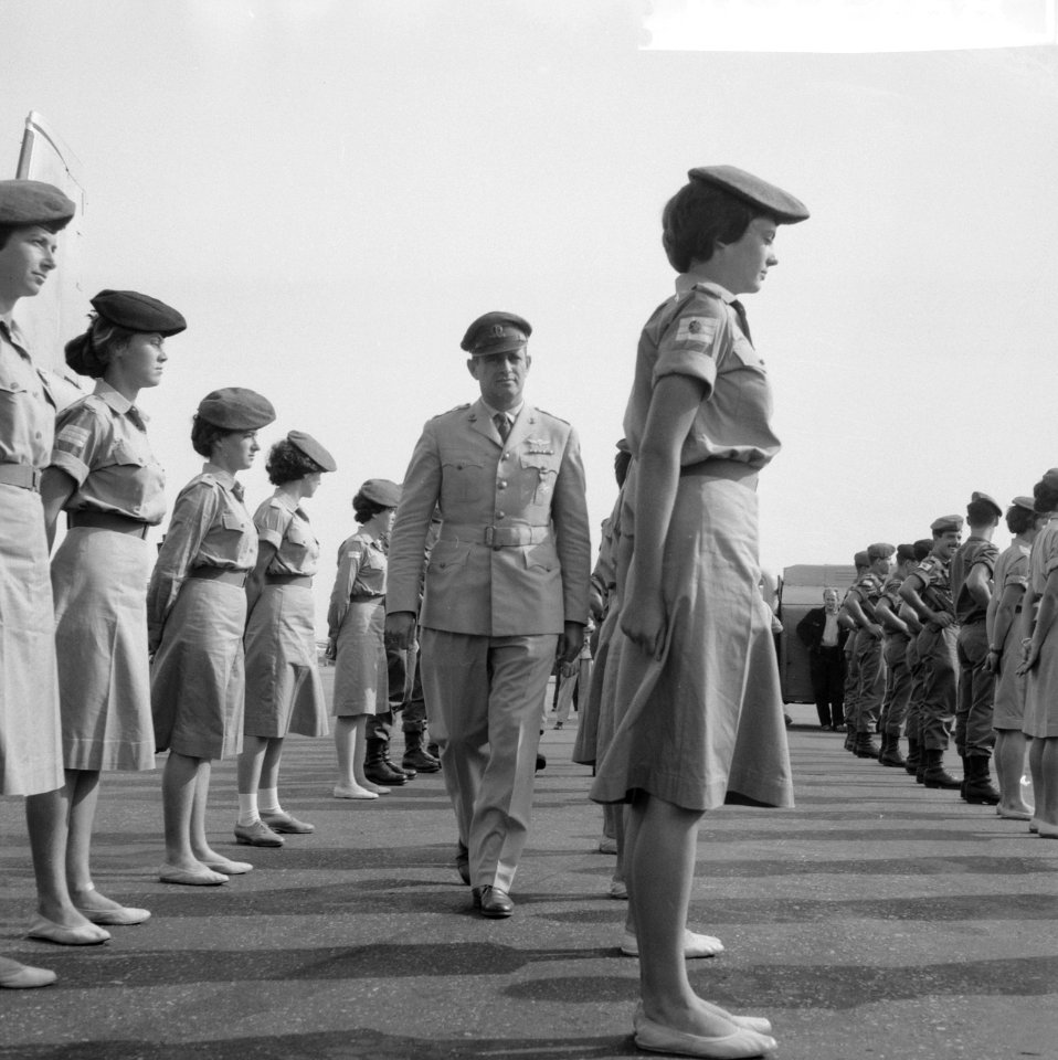 Vertrek van de Israelische vierdaagse lopers, Bestanddeelnr 911-4758