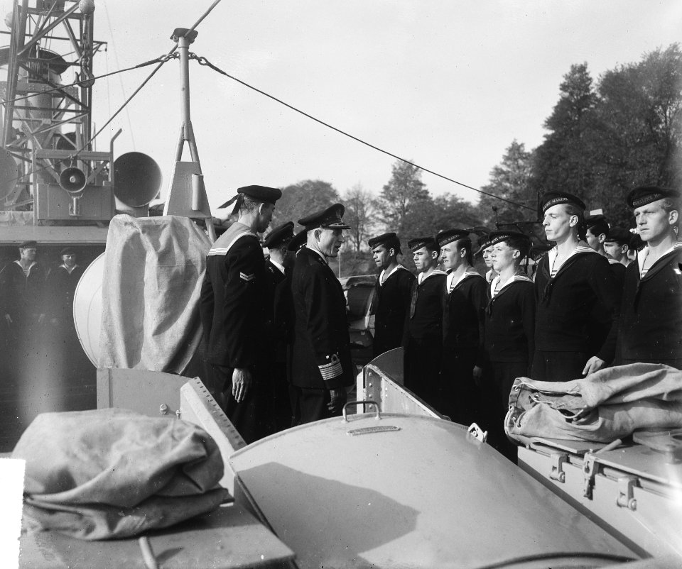 Vertrek Van Kinsbergen uit Rotterdam en Willem aan de Zaan, Bestanddeelnr 903-0545