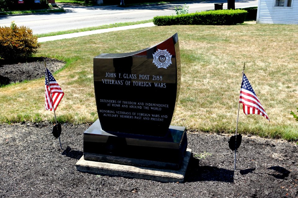 Veterans of Foreign Wars Memorial - Middleboro Veterans' Memorial Park - Middleborough, Massachusetts - DSC04054
