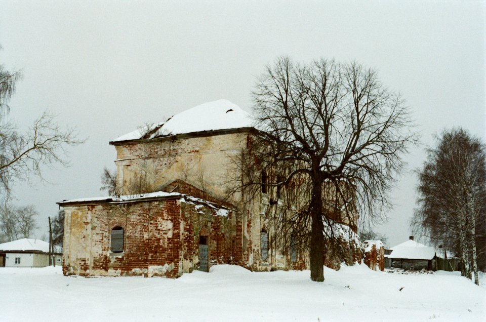 Vesyegonsk abandoned church 2020-12 2