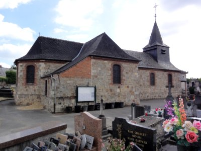Vervins (Aisne) chapelle Ste. Thérèse, latéral