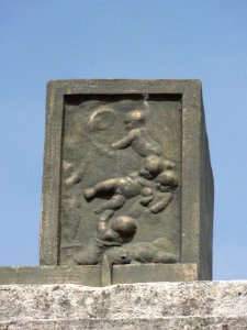 Vertuzey (Meuse) pompe A, detail 2