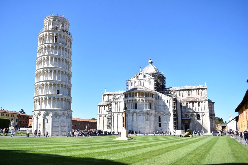 Building city tourism