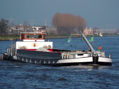 Vertrouwen, ENI 02312975 op het Amsterdam-Rijn kanaal, foto 5