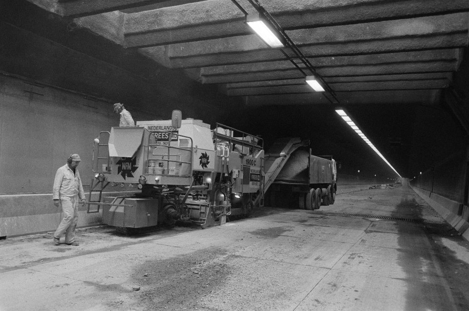 Vervanging wegdek Coentunnel, Bestanddeelnr 933-3819