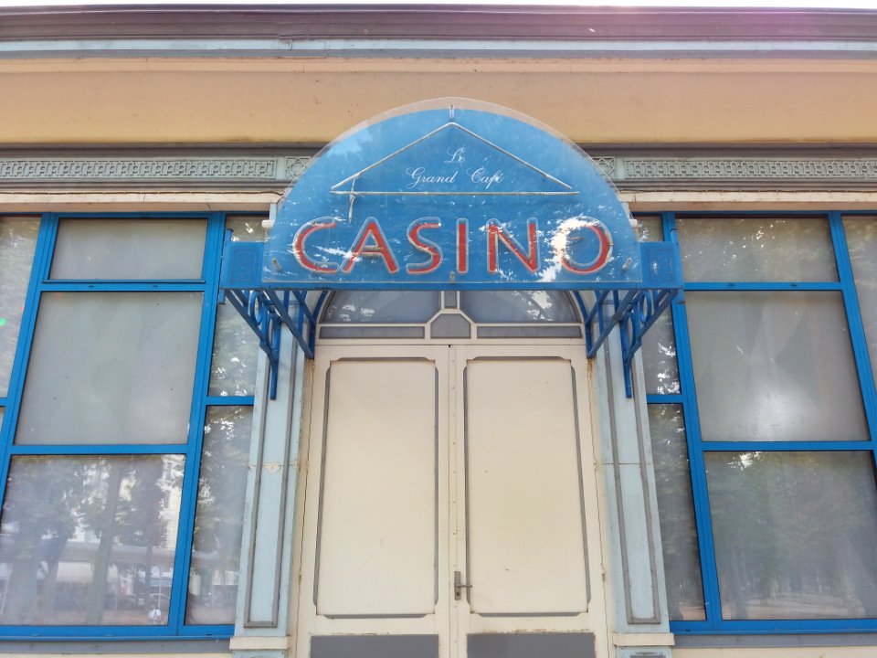 Vichy - Grand Café, casino, plaque