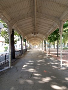 Vichy - Parc des Sources, galerie couverte