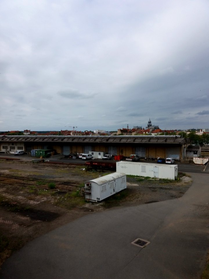 Vichy - Gare des marchandises, depuis le boulevard de l'Hôpital (1)