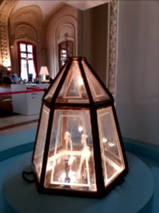 Vichy - Il était une fois la Reine des villes d'eaux - Cloche de la source des Fées (1900)