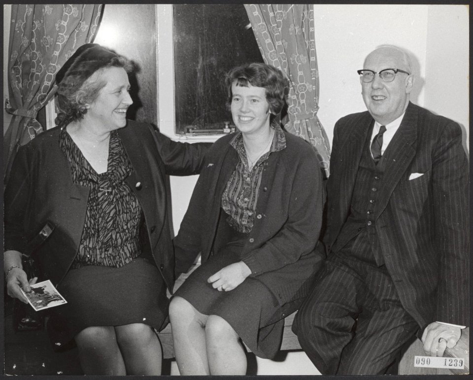 VERTREKKEN, afscheid, alnati m s, diepenhorst fam, Bestanddeelnr 090-1239