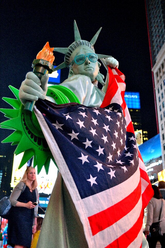 Mime 42nd street american flag