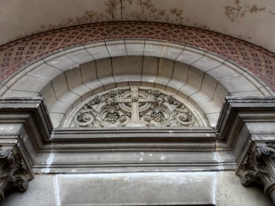 Vichy - Chapelle de l'hôpital, tympan
