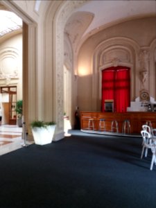 Vichy - Palais des Congrès, intérieur, bar à l'entrée