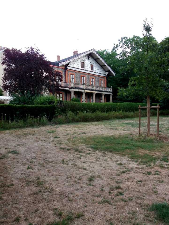 Vichy - Parc Napoléon III, chalet des Roses