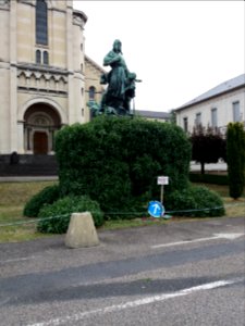 Vichy - Centre hospitalier, statue de la République (4) photo