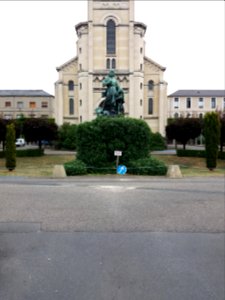 Vichy - Centre hospitalier, statue de la République (5)