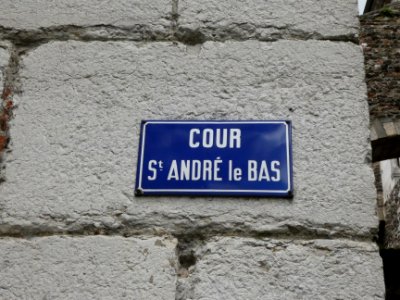 Vienne - Abbaye Saint-André-le-Bas - Cour Saint-André-le-Bas - Plaque