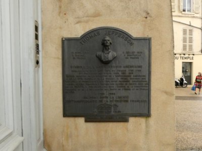 Vienne - Place Charles de Gaulle - Plaque dédiée à Thomas Jefferson